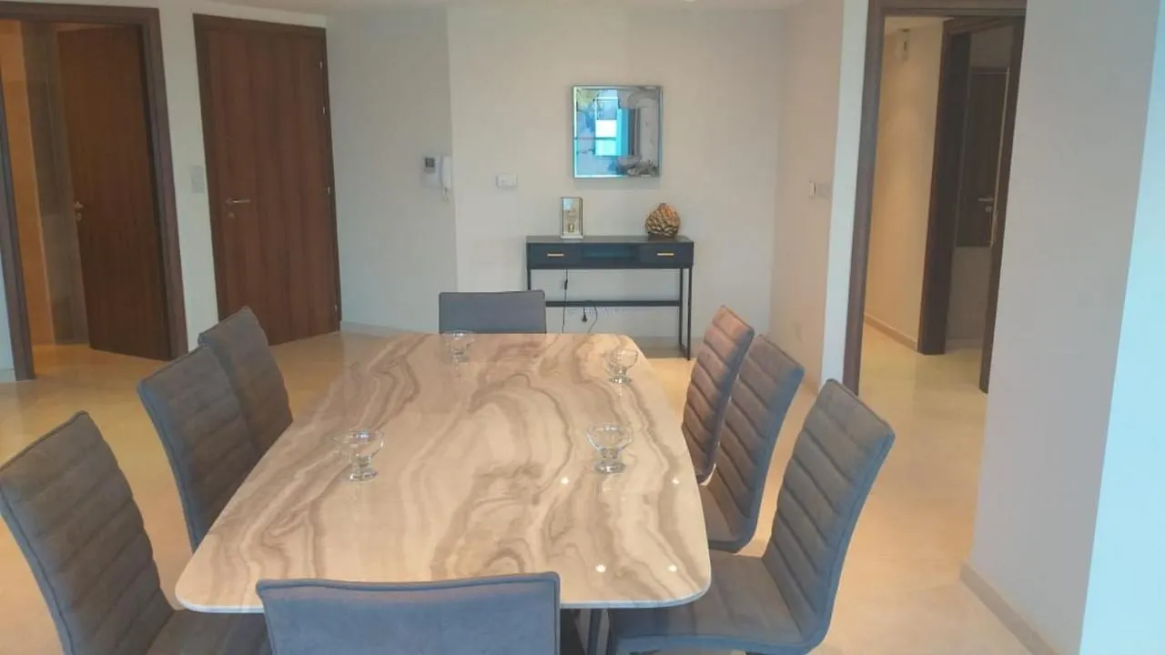 Horizon Luxury Suite At Finikoudes Beach 301 Larnaca